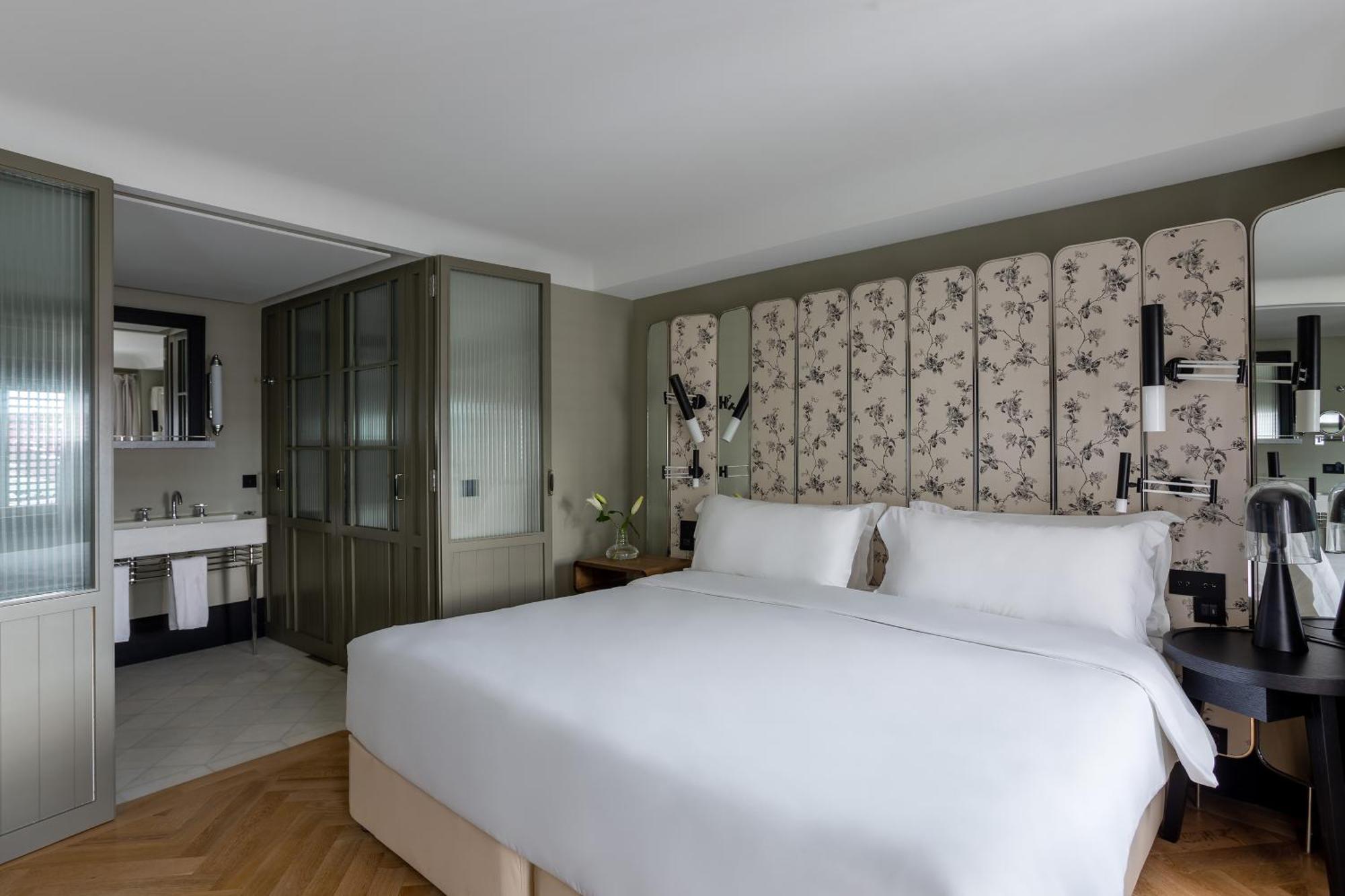 Junior Suite,1216567060:JPEG